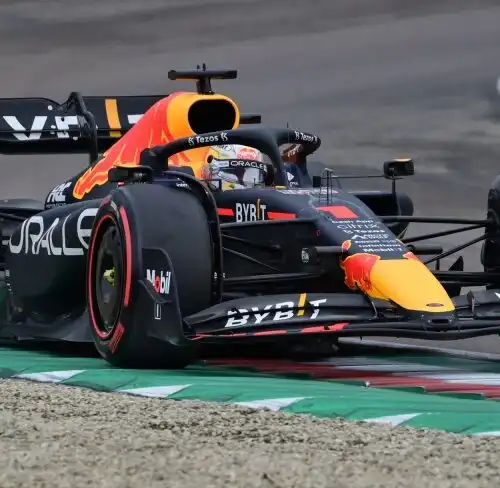 F1, Max Verstappen modifica in extremis la sua Red Bull