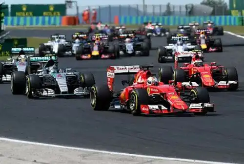 Ecclestone: “Formula 1 in vendita”