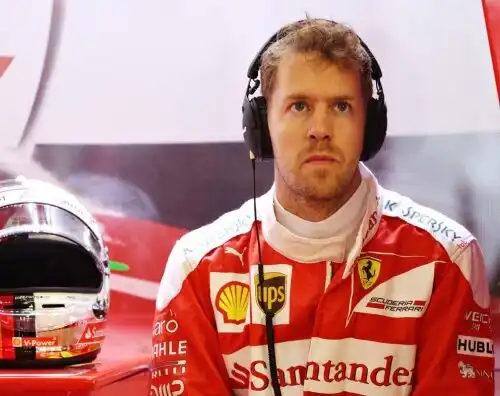 Vettel, scintille con Button