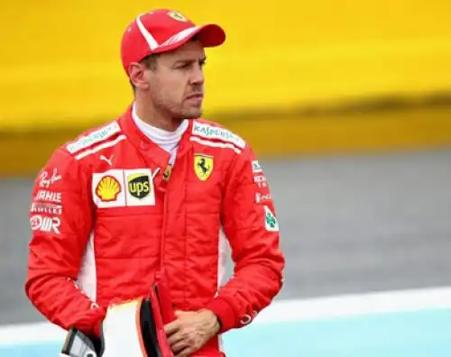 Sebastian Vettel punge la Ferrari