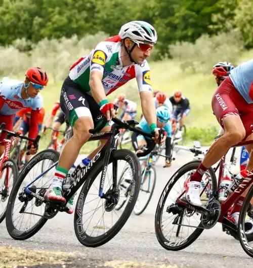 Giro, Demare batte Viviani a Modena