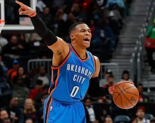 Westbrook stop al record, ripartono i Warriors