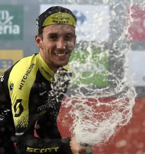 Yates resta leader della Vuelta