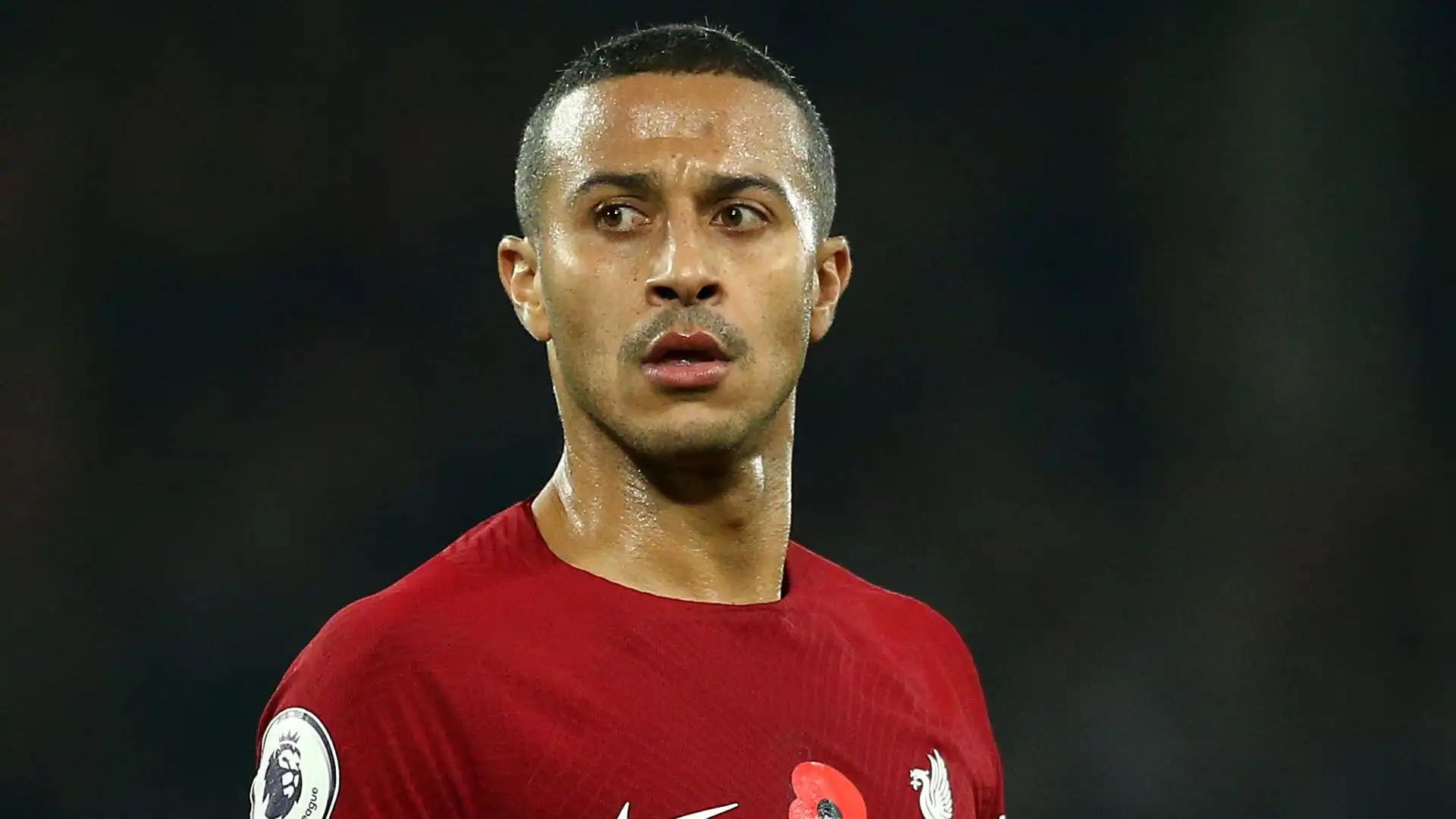 Thiago Alcantara dice addio all'Inghilterra e se ne va: le immagini
