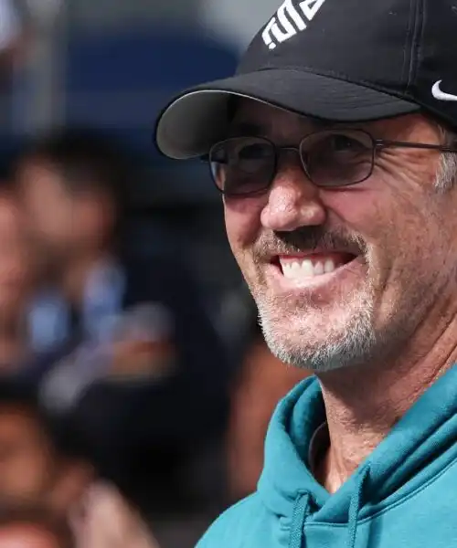 Un post di Darren Cahill fa sperare per Jannik Sinner al Roland Garros