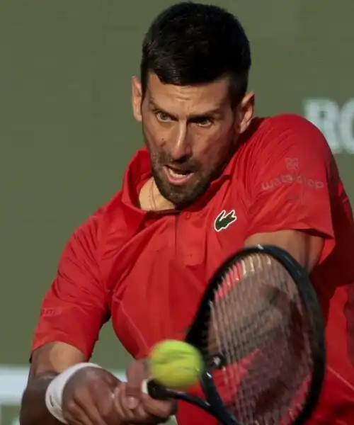 Roland Garros: Novak Djokovic rimanda ancora il sorpasso di Jannik Sinner