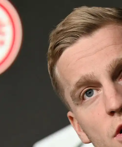 Donny van de Beek, la triste fine di una carriera sfortunatissima. Foto