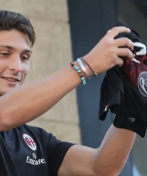 Mattia Caldara vede la luce in fondo al tunnel: le foto