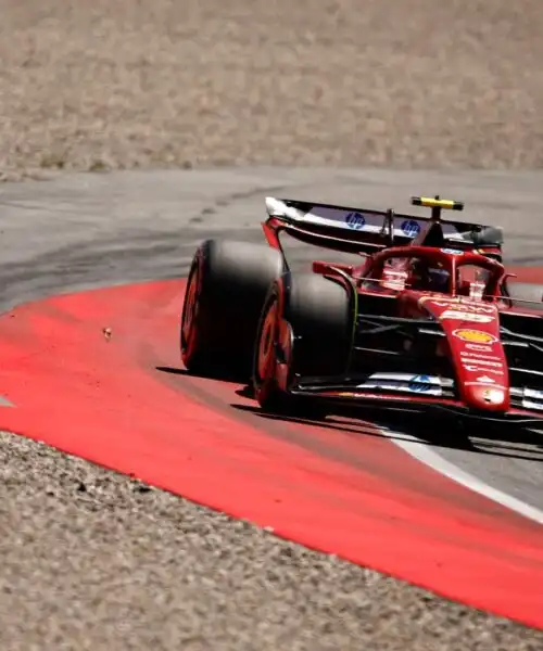 F1, Barcellona: Carlos Sainz davanti a Norris e Leclerc nelle ultime libere
