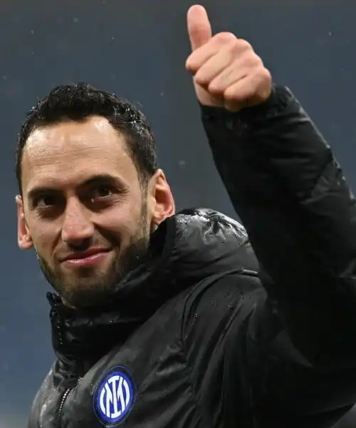 L’Inter trema: l’agente di Calhanoglu in contatto col Bayern Monaco