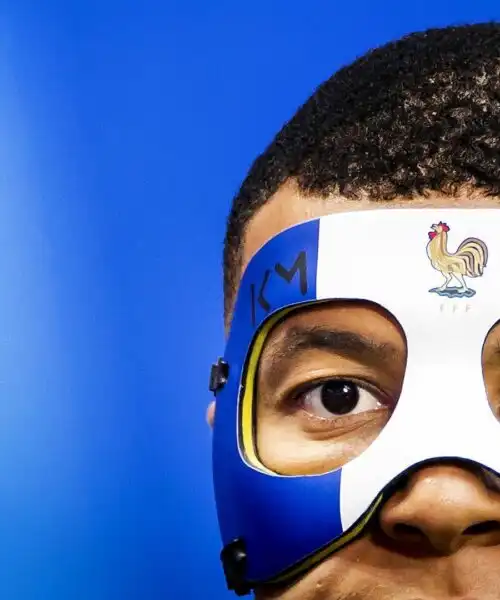 Kylian Mbappé non giocherà con questa maschera: le foto