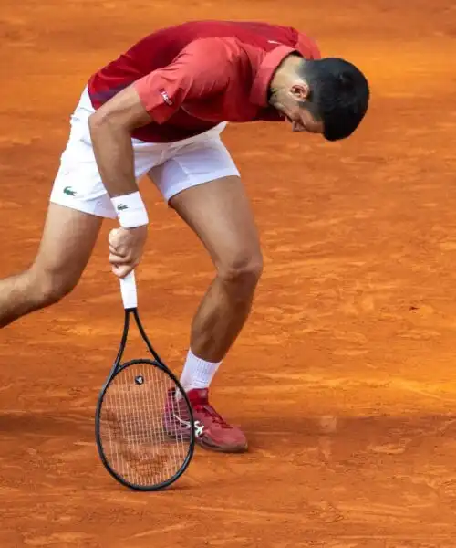 Novak Djokovic si ritira dal Roland Garros: Jannik Sinner sarà il nuovo numero 1 al mondo