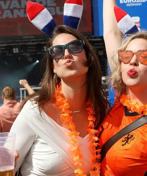 Polonia-Olanda, tanta passione in tribuna: le foto