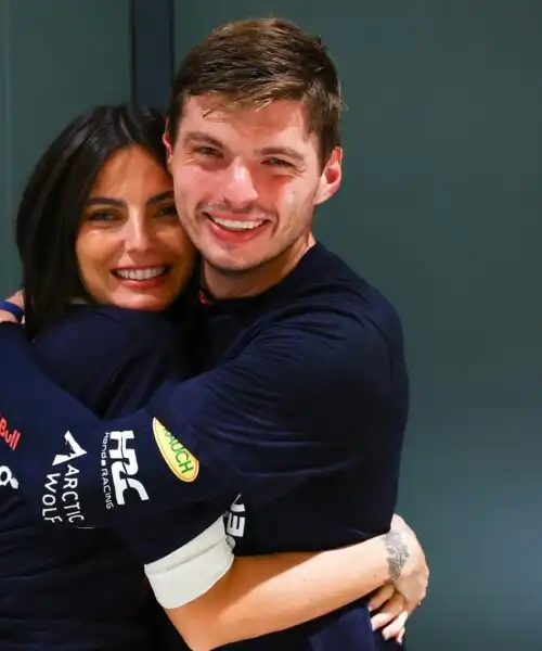 Kelly Piquet e Max Verstappen distruggono gli haters: le foto