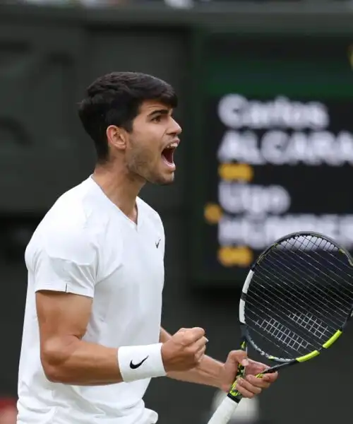 Wimbledon, Carlos Alcaraz ai quarti: Ugo Humbert si arrende, ma non senza combattere