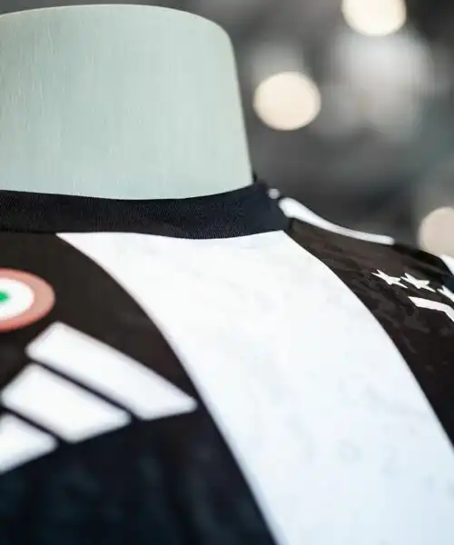 La Juventus ha una nuova maglia ‘lunare’: le foto