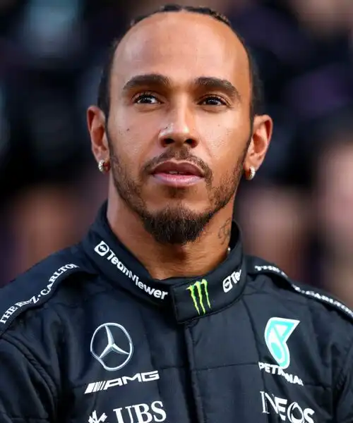 Lewis Hamilton fa sul serio con la MotoGp