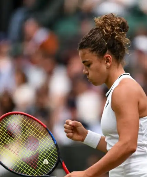 Madison Keys si ritira in lacrime sul più bello, Jasmine Paolini ai quarti