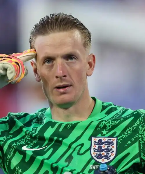 Pickford para i rigori con il trucco e diventa l’eroe nazionale: foto