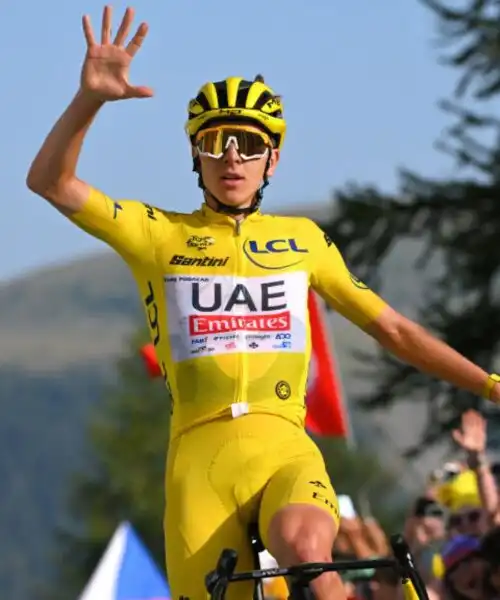 Tour de France: Tadej Pogacar fa cinquina a Col de la Couille ed è ad un passo dalla storica doppietta