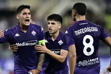 La Fiorentina pasticcia: 3-3 beffa e qualificazione in bilico