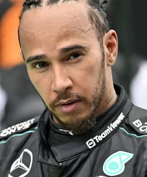 Lewis Hamilton, è arrivata anche la penalizzazione