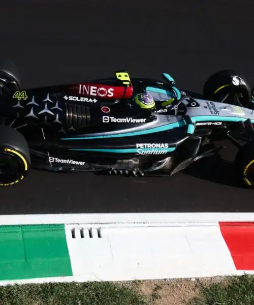 F1, Lewis Hamilton si prende il palcoscenico a Monza