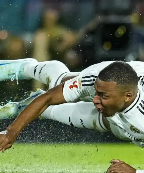 Mbappé, arrivano subito le prime critiche: le foto