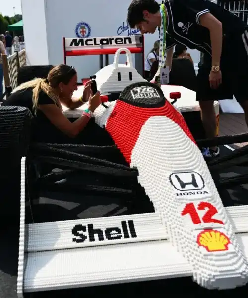 GP d’Italia, la McLaren LEGO di Ayrton Senna a Monza