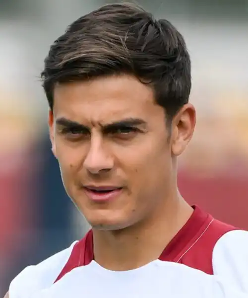 Paulo Dybala sempre più lontano dalla Roma: cifre da capogiro in Arabia Saudita