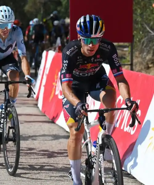 Vuelta: doppio colpo per Primoz Roglic