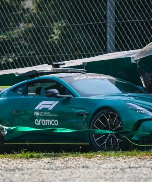 Safety car, che botto! Le foto dello schianto a Monza