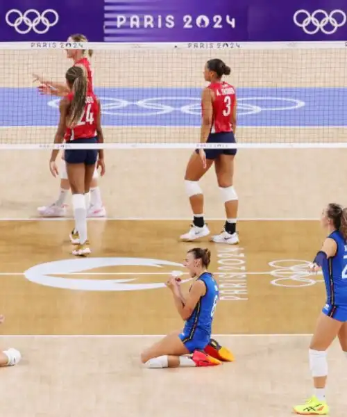 Olimpiadi Parigi 2024, il match point d’oro dell’Italvolley: guarda il video