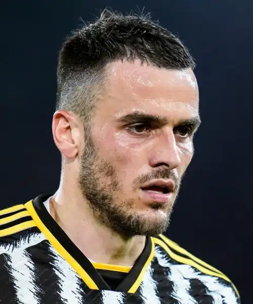 Filip Kostic lascia la Juventus: va da José Mourinho