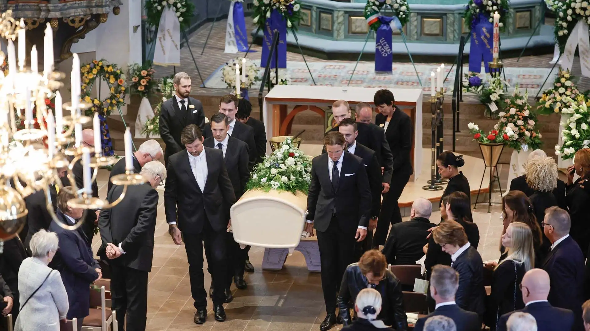 "È un giorno di dolore ma anche di gratitudine" ha detto la sacerdotessa Ingela Alvskog 