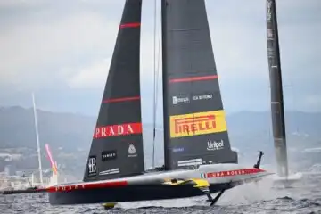 Luna Rossa perde ancora, Ineos batte Alinghi e va in finale di Louis Vuitton Cup