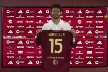 Ufficiale Mats Hummels alla Roma