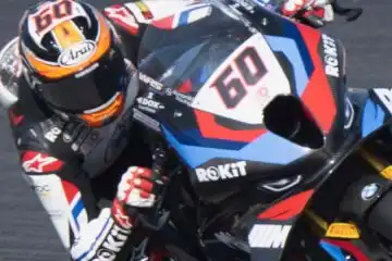 Sbk Francia, Michael van der Mark vince una gara-1 a eliminazione. Danilo Petrucci sul podio