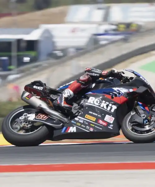 Superbike, Michael van der Mark vince gara-1 a Magny-Cours