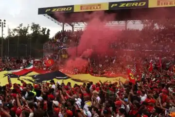 La Mercedes celebra Monza: “Pelle d’oca”