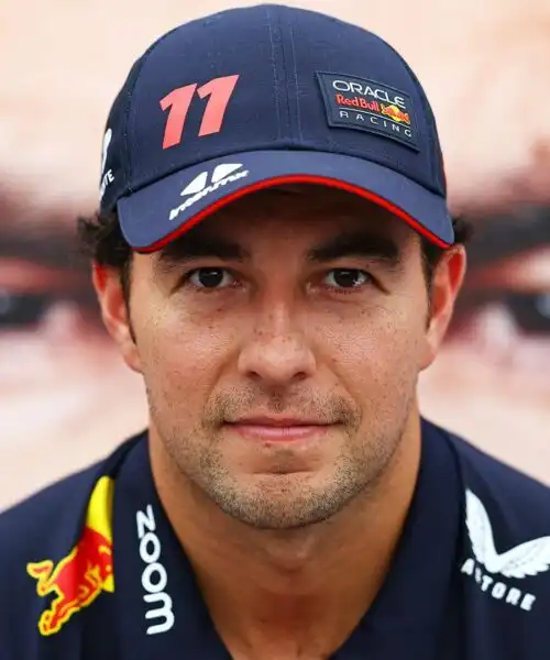 F1, Sergio Perez punge Max Verstappen: le foto