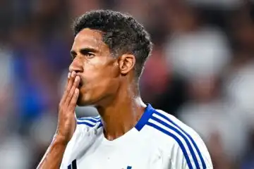 Raphael Varane ha detto stop, ma resta in Italia: il francese è pronto per una nuova avventura