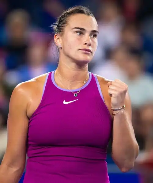 WTA 1000 Wuhan, Aryna Sabalenka vince piegando Qinwen Zheng in finale