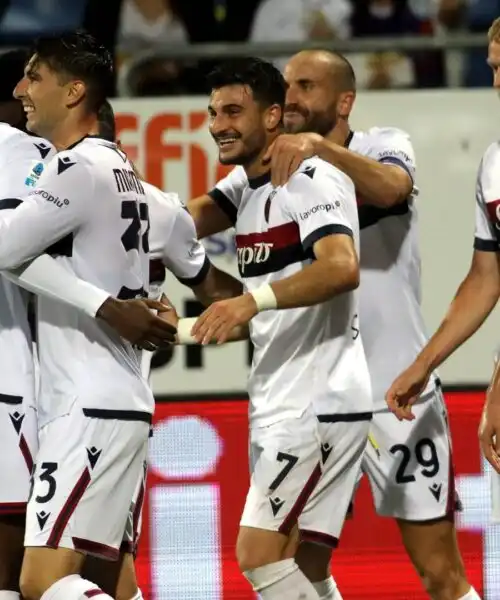 Il Bologna espugna Cagliari, Lecce di misura sul Verona