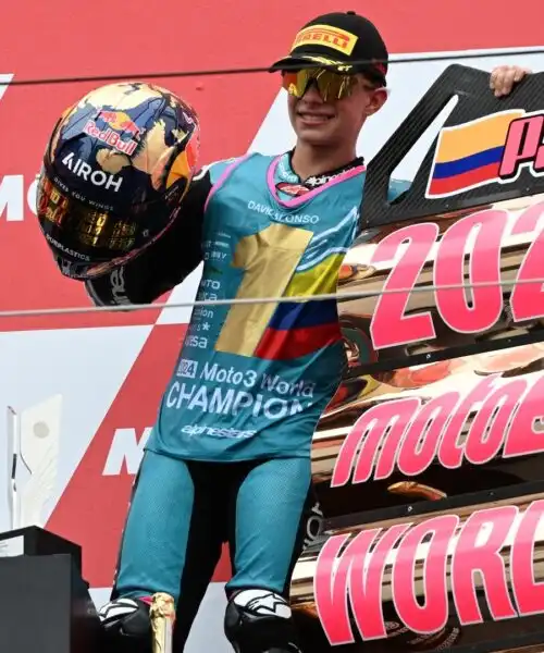 Storico titolo mondiale in Moto3 per David Alonso