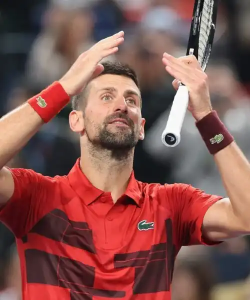 Novak Djokovic manda messaggi chiari a Jannik Sinner e Carlos Alcaraz