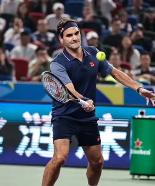 Roger Federer torna in campo e incorona Jannik Sinner