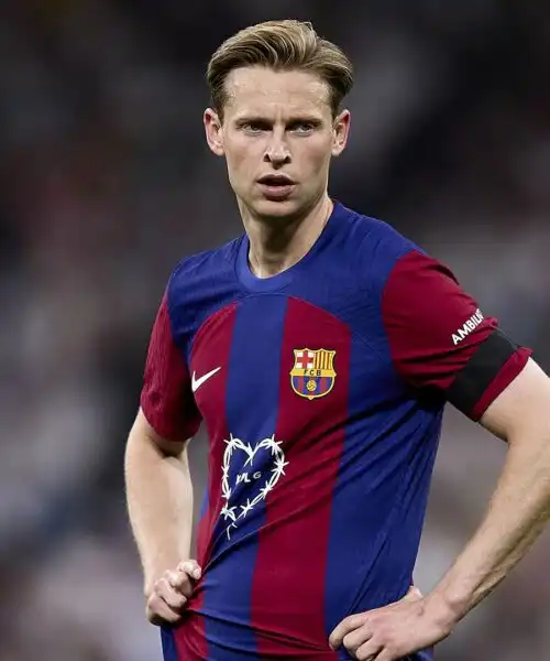 Barcellona in grande difficoltà: enorme problema con Frenkie De Jong. Foto