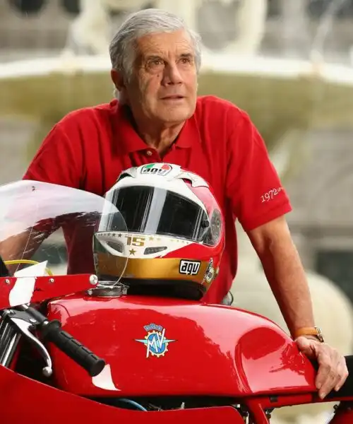 Giacomo Agostini avverte Pecco Bagnaia