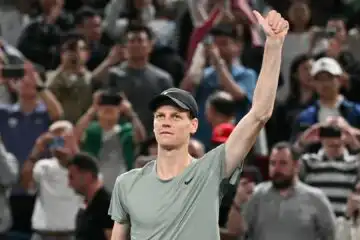 Jannik Sinner trionfa nel Masters 1000 di Shanghai, battuto in finale Novak Djokovic